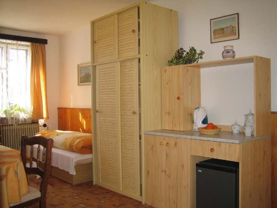 Penzion Nevcehle Urbanov Quarto foto